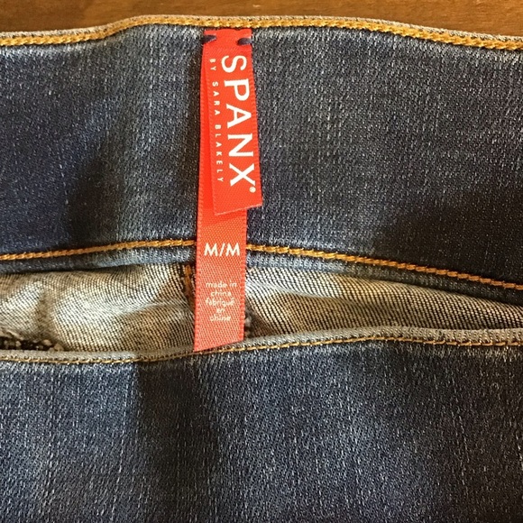SPANX Med Skinny Jeans Women’s Pull On Jeggings Distressed Released Hems 20203R - Picture 4 of 8